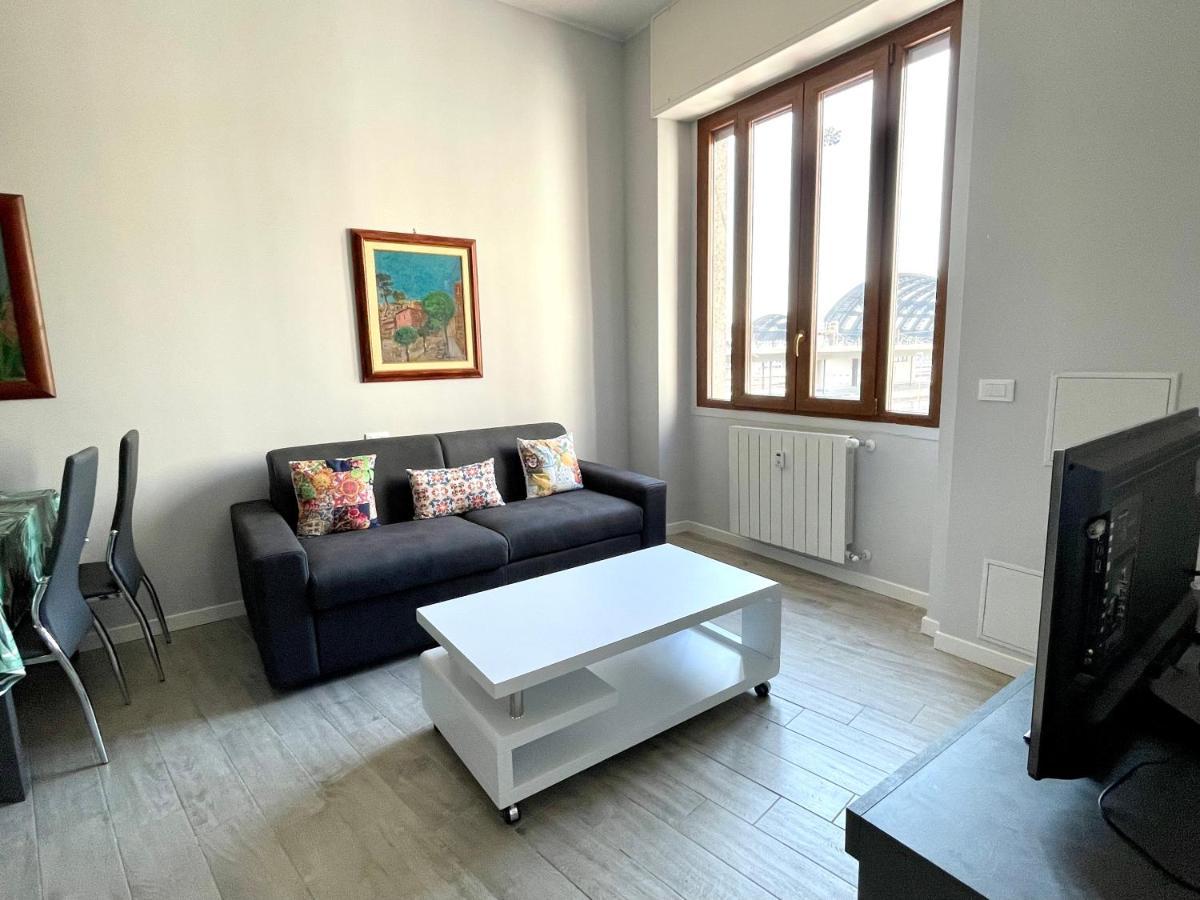 Enzo Apartment Милано Екстериор снимка