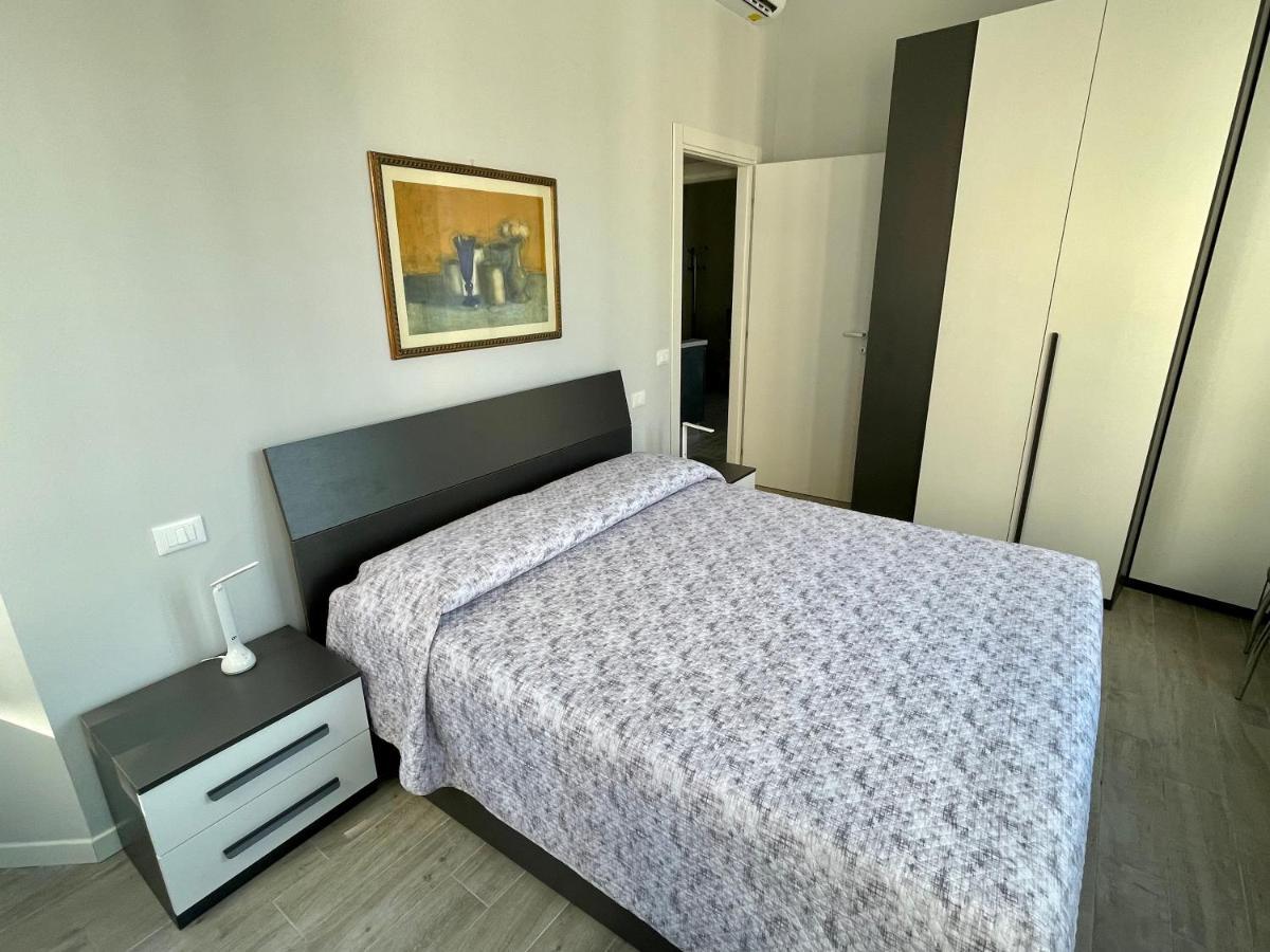 Enzo Apartment Милано Екстериор снимка