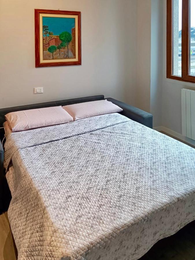 Enzo Apartment Милано Екстериор снимка